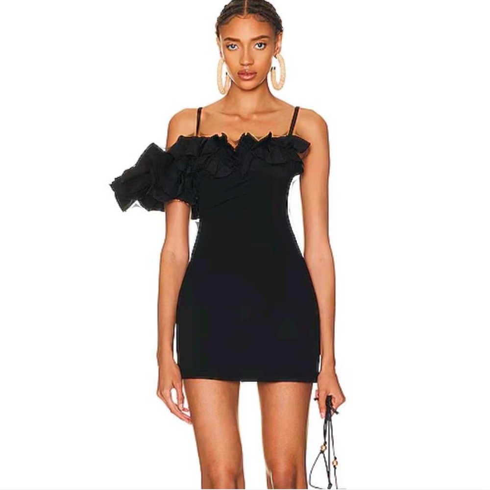 Jacquemus dress. Mini black dress. One shoulder. Ruffle. Size 2. XS/S